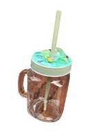 Trinkglas mit Henkel, Schraubdeckel und Trinkhalm